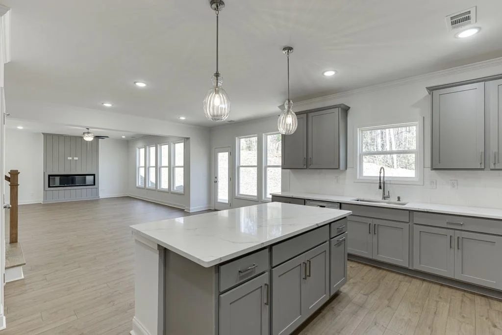 Photo of 979 Lakeview