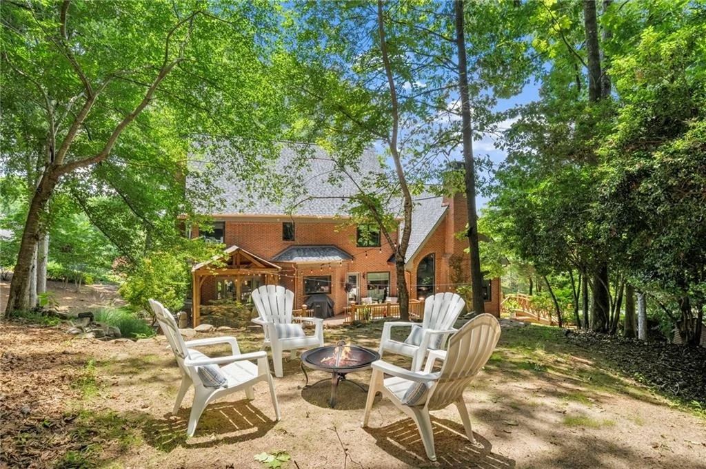 Photo of 2150 River Cliff Drive