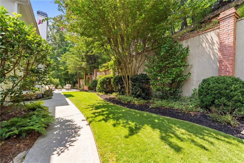 Photo of 2134 River Cliff Drive