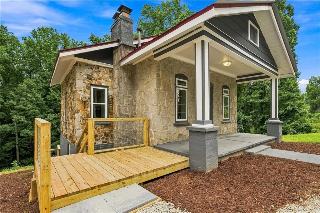 Photo of 2928 Old Cornelia Highway
