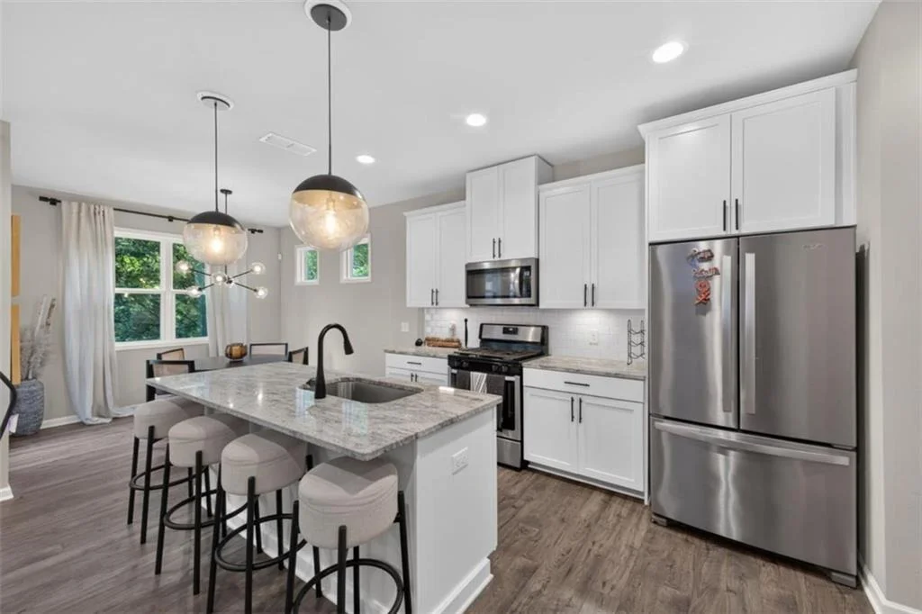Photo of 2111 Westside Drive