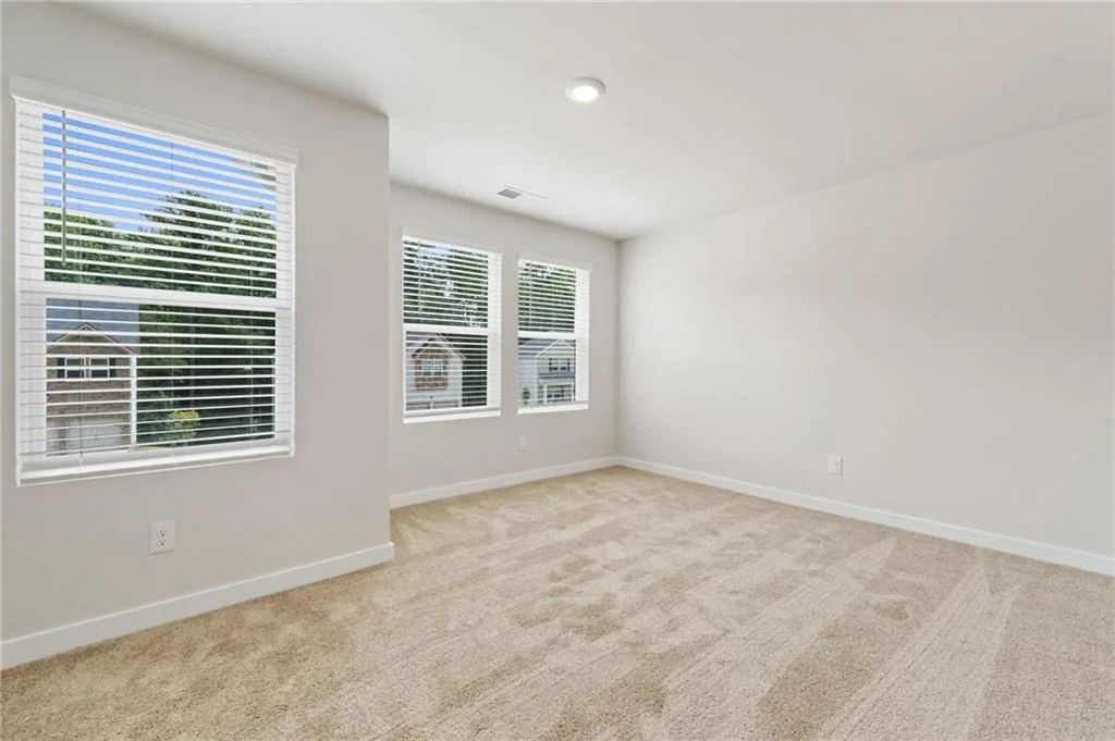 Photo of 355 Jarrett Street