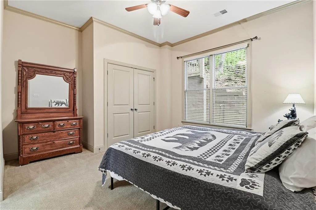 Photo of 1105 Valley View Drive