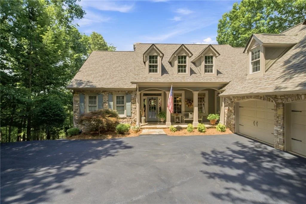 Photo of 712 Wedgewood Drive