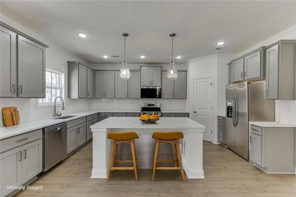 Photo of 979 Lakeview