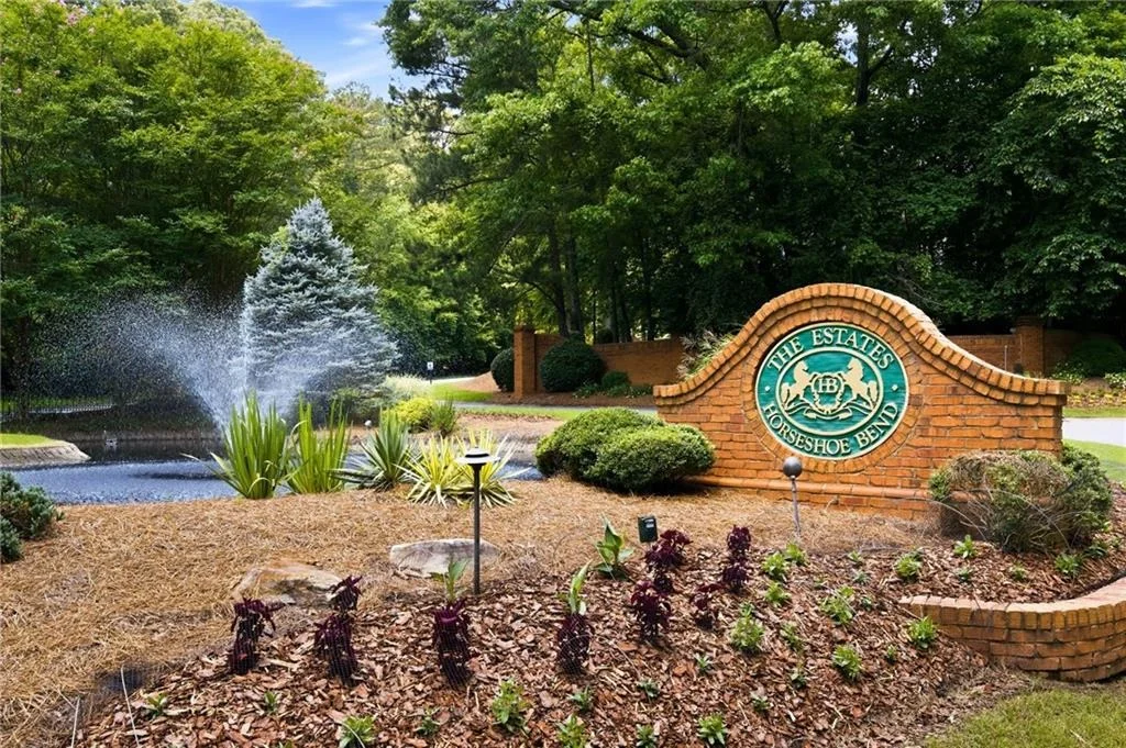 Photo of 2150 River Cliff Drive