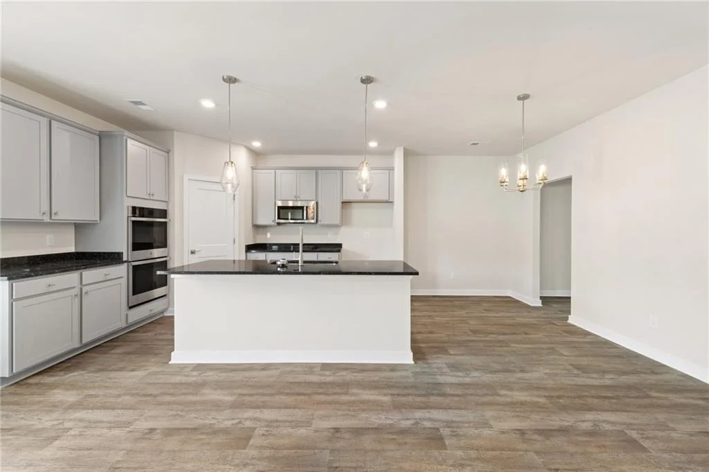Photo of 355 Jarrett Street