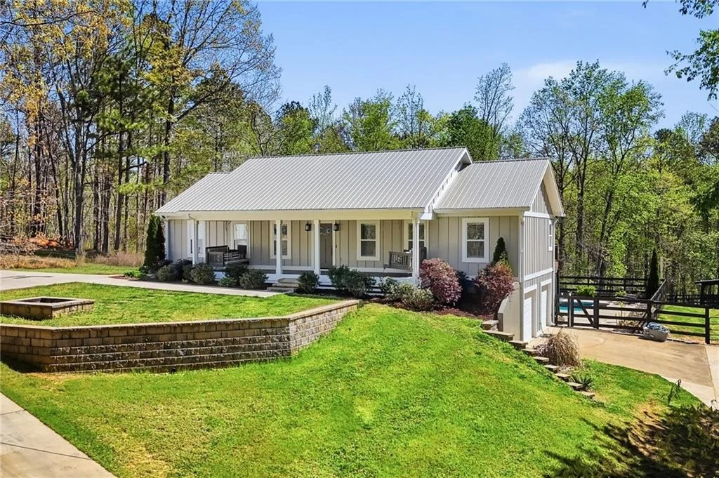 Photo of 3060 Cherry Grove Road