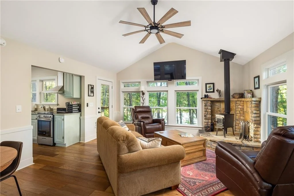 Photo of 6592 Huckleberry Lane