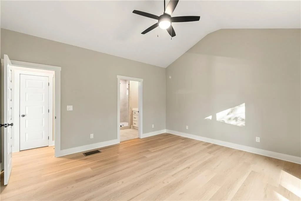 Photo of 595 Wake Robin Drive