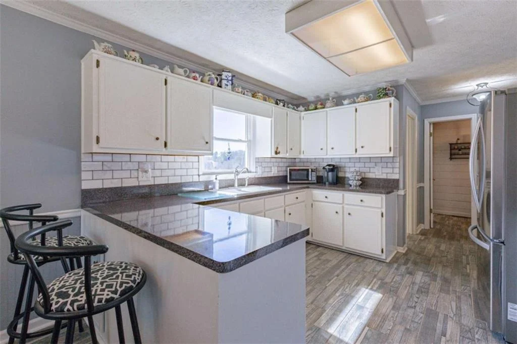 Photo of 605 Rowe Road