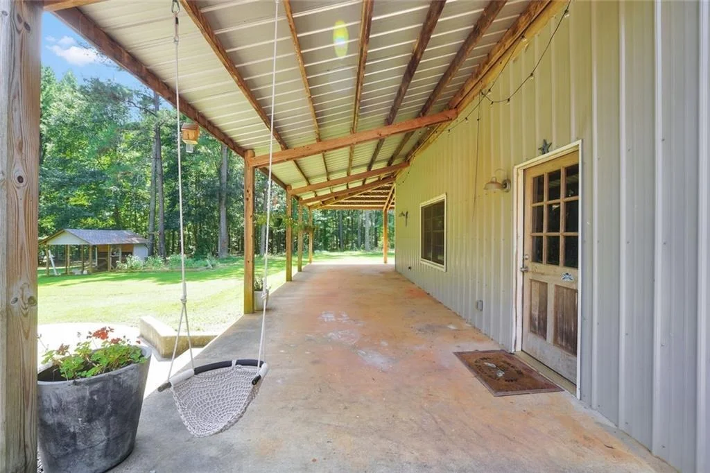Photo of 2182 Leguin Mill Road