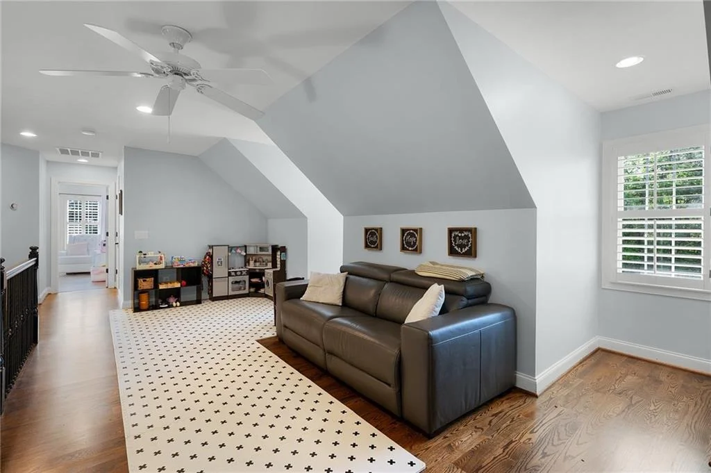 Photo of 203 Laurel Creek Road SE