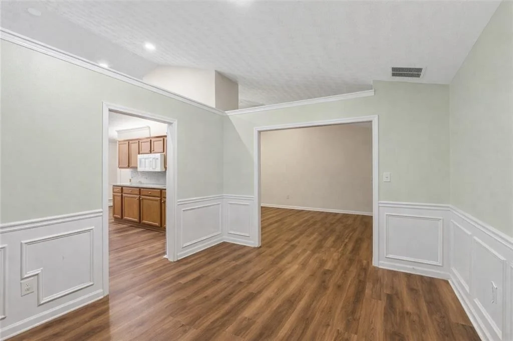 Photo of 402 Arbor Circle SW