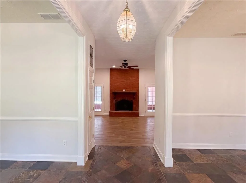 Photo of 346 Carnation Drive