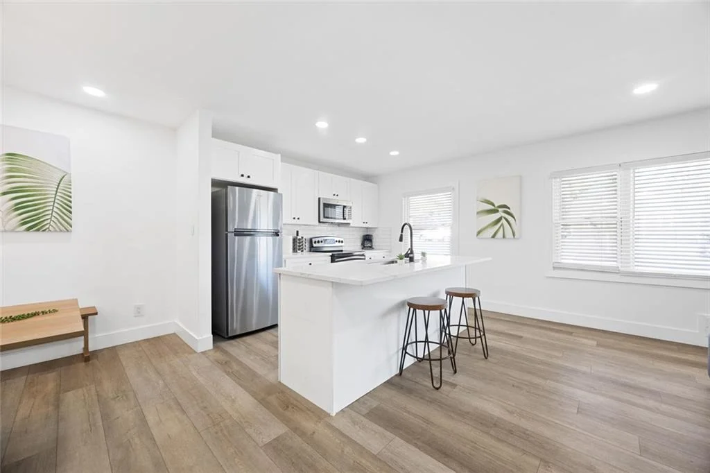 Photo of 2851 Long Way