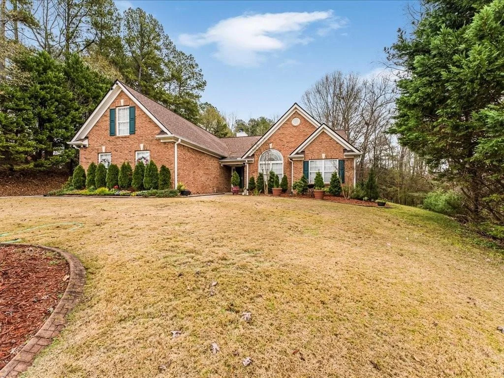 Photo of 402 Arbor Circle SW