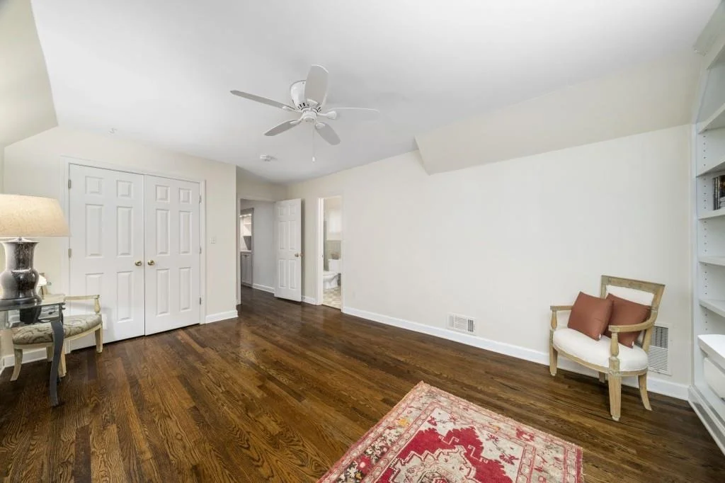 Photo of 8950 Huntcliff Trace