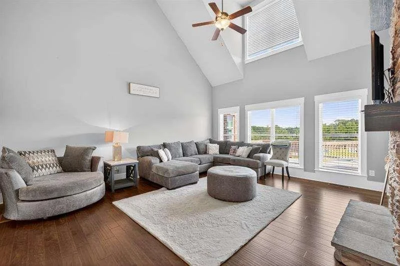Photo of 2112 Meadowood Cove