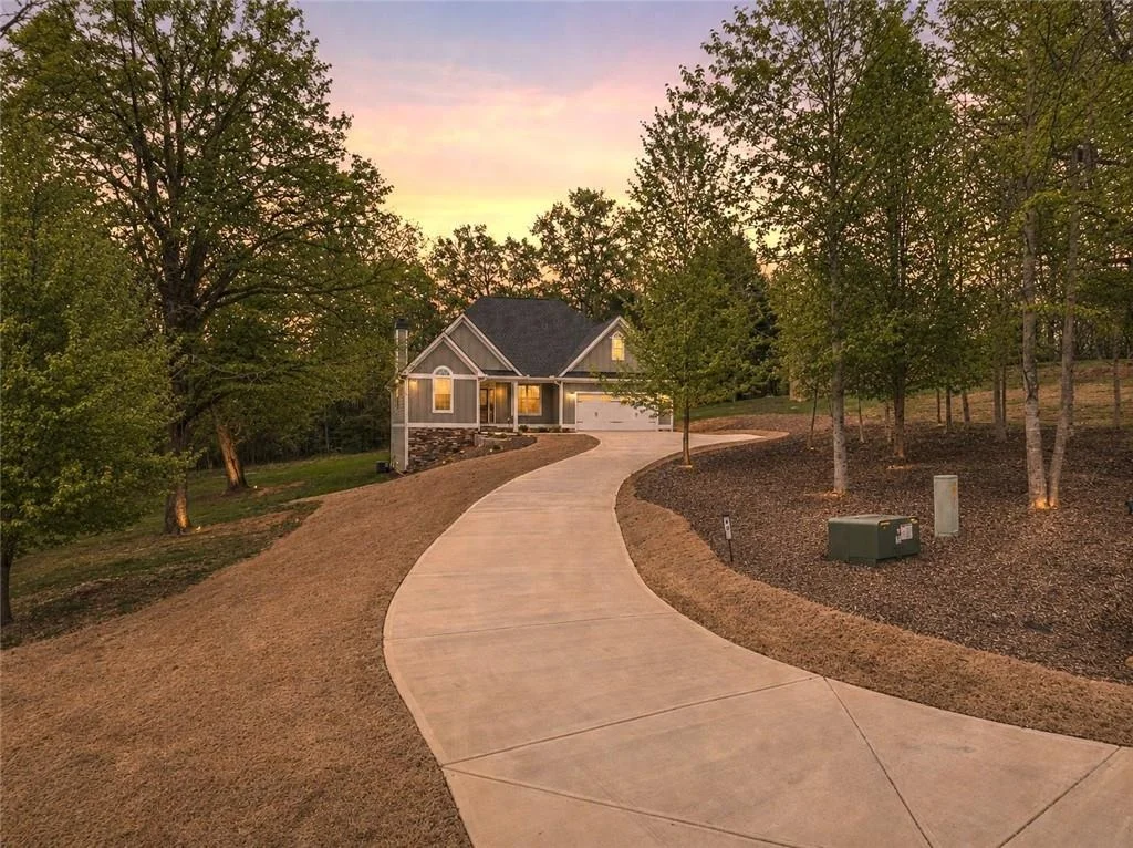 Photo of 49 Caspian Trail
