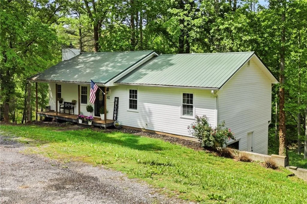 Photo of 612 Beaver Ridge Road