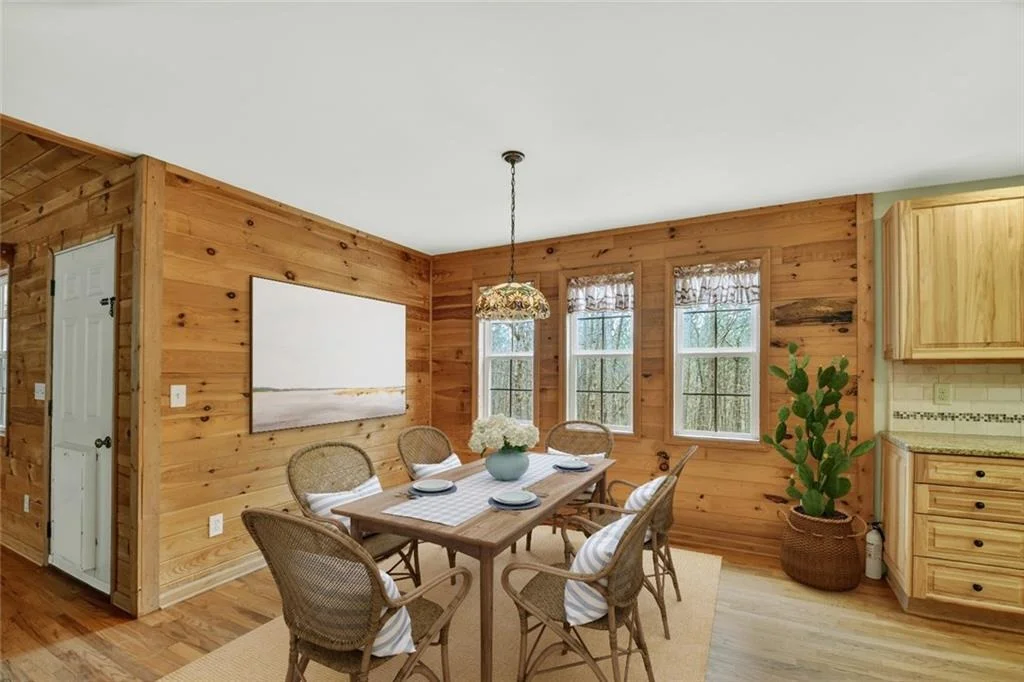 Photo of 144 Emerald Cove