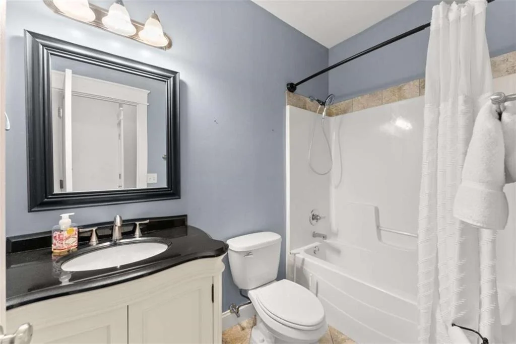 Photo of 1809 Alberta Lane