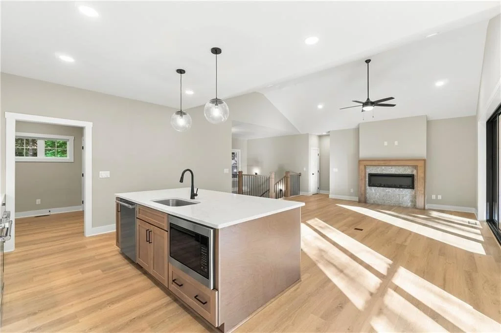 Photo of 595 Wake Robin Drive