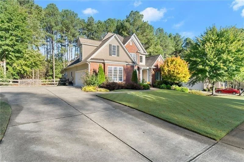 Photo of 385 Graves Road