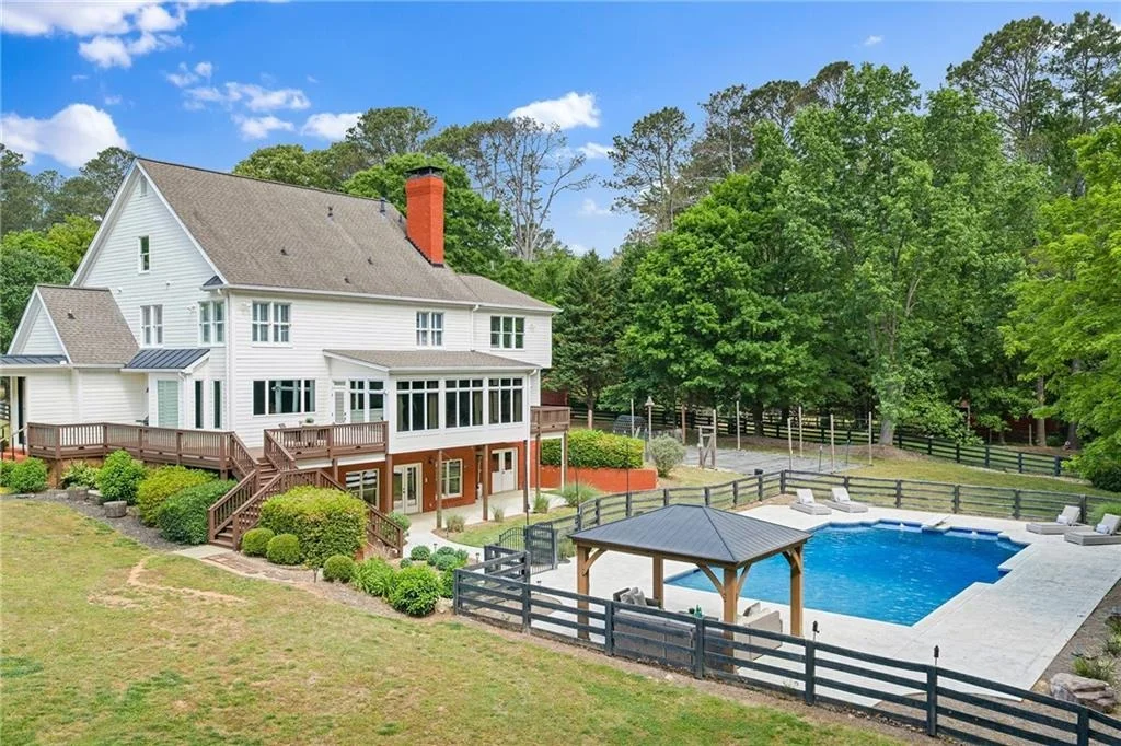 Photo of 16035 Westbrook Road