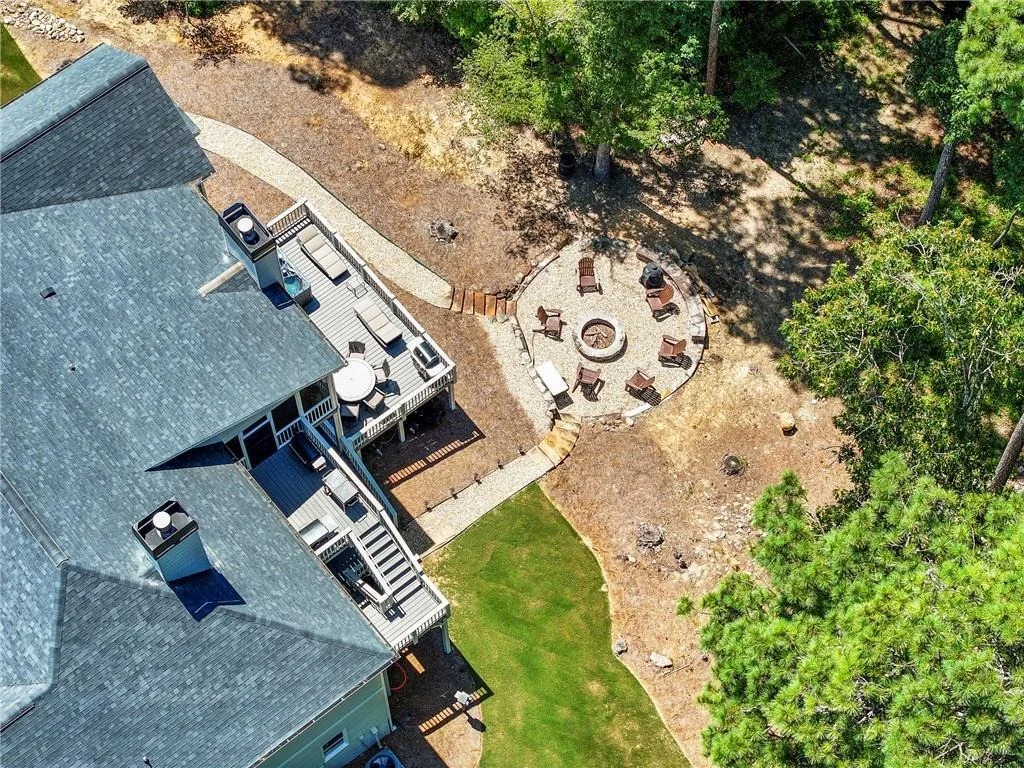 Photo of 151 Wilshire Drive