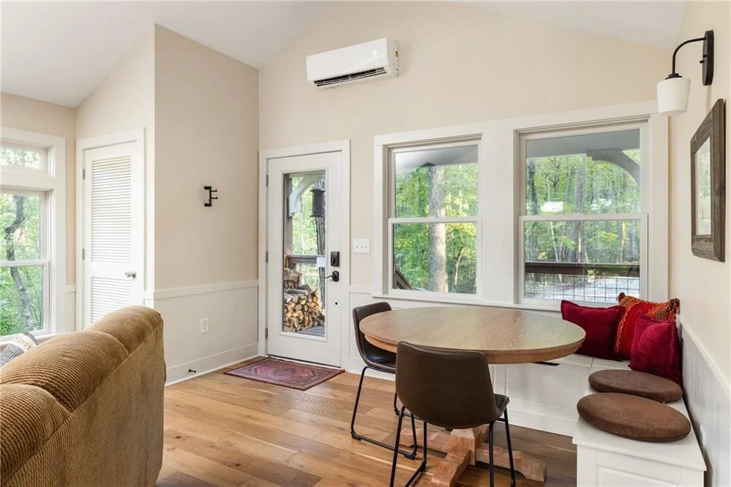 Photo of 6592 Huckleberry Lane