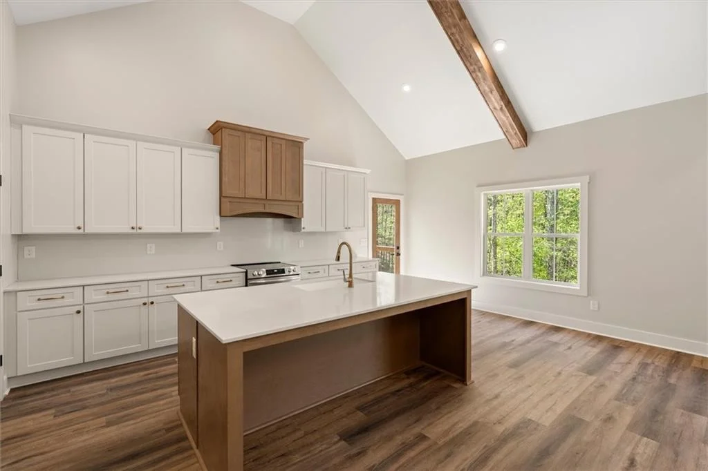 Photo of 327 Crest Pointe S