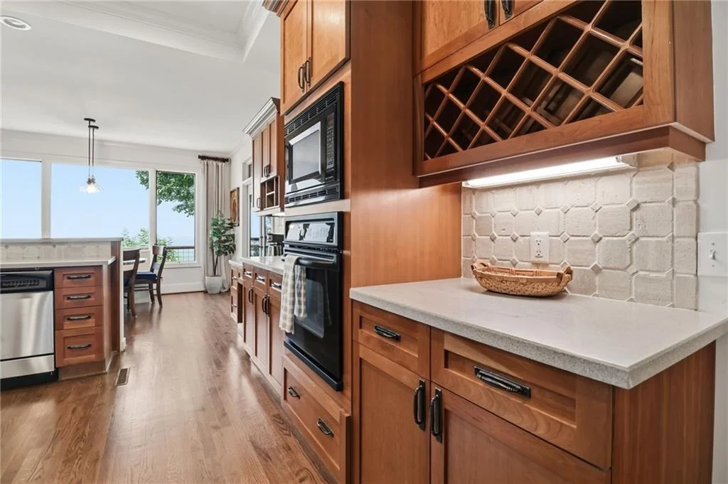 Photo of 1837 Ridgeview Drive