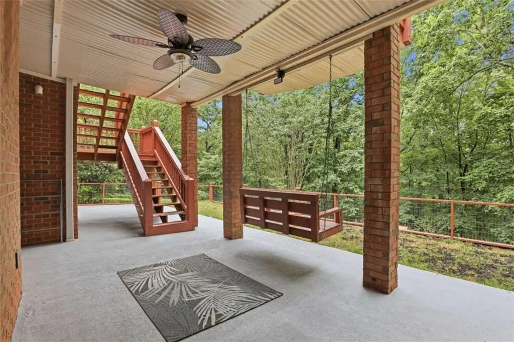 Photo of 355 Smoke Rise Drive