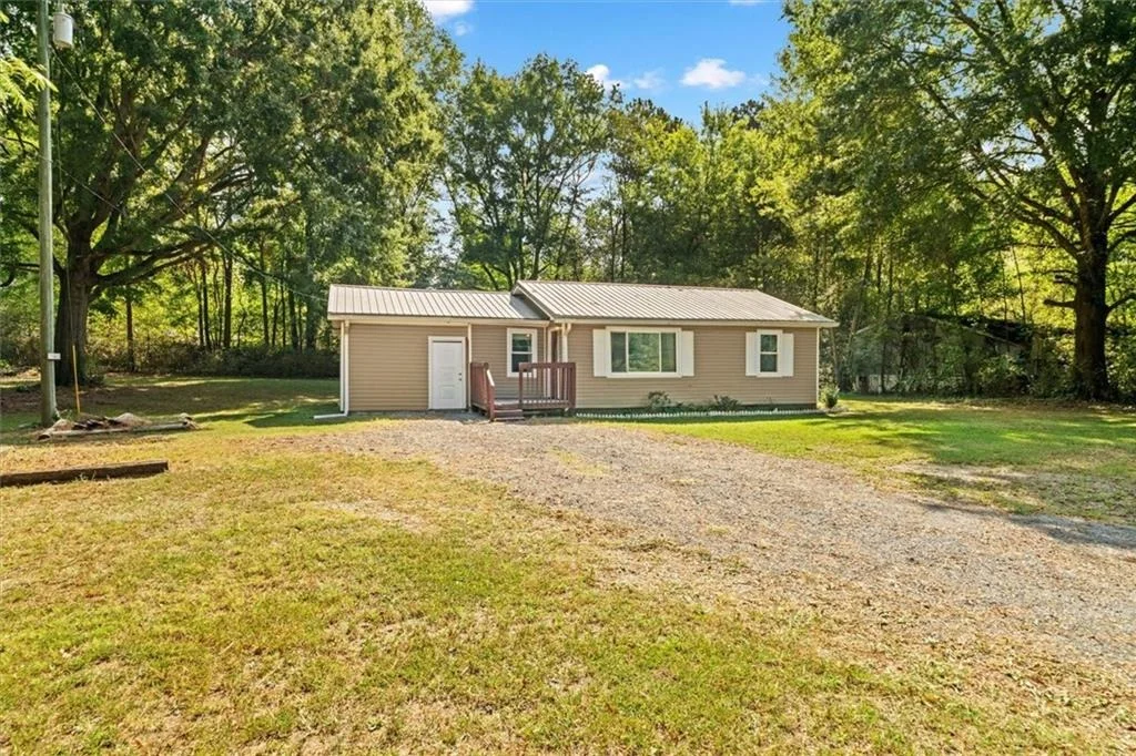 Photo of 163 Ben Putnam Road