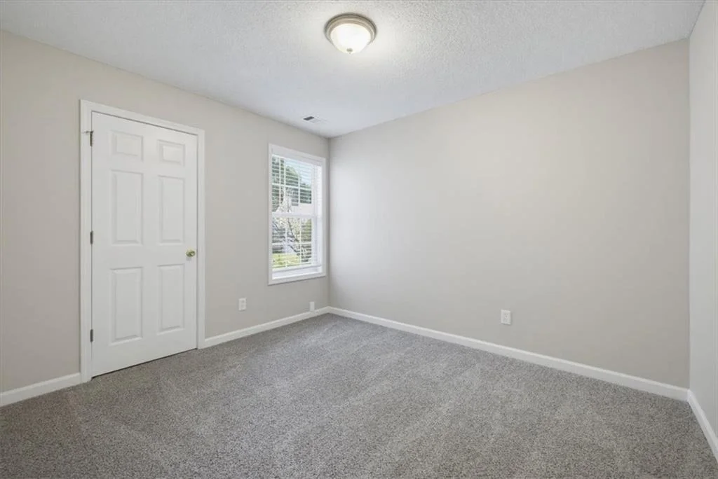 Photo of 6563 Lake Mill Trace