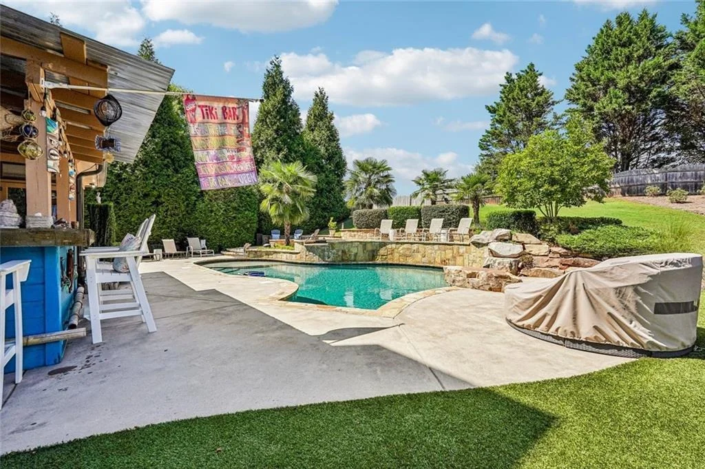 Photo of 337 Meadowcrest Circle