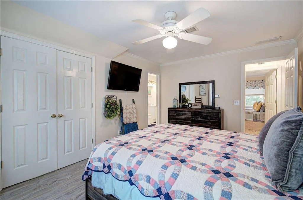 Photo of 225 Grandview Trail