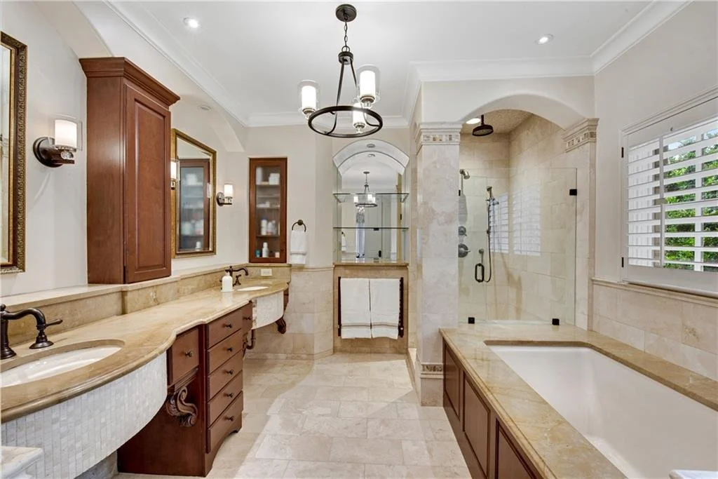 Photo of 9190 Huntcliff Trace