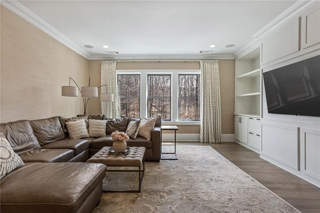 Photo of 5030 Forest Circle