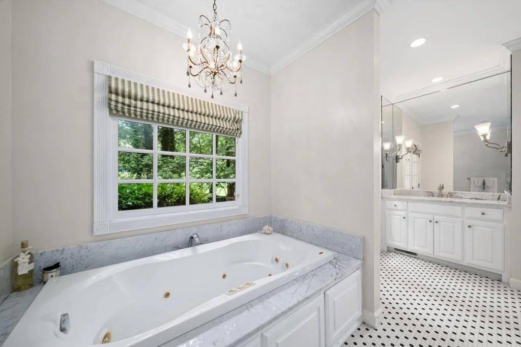 Photo of 8950 Huntcliff Trace