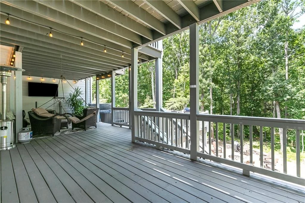 Photo of 151 Wilshire Drive