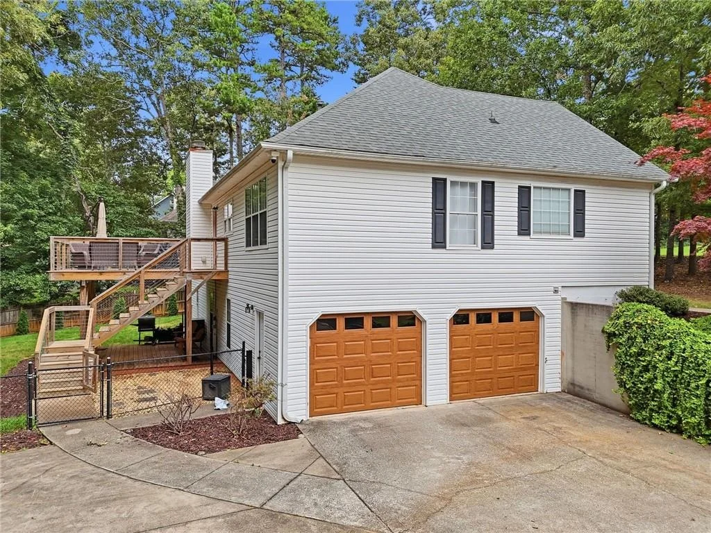 Photo of 460 Kerry Drive