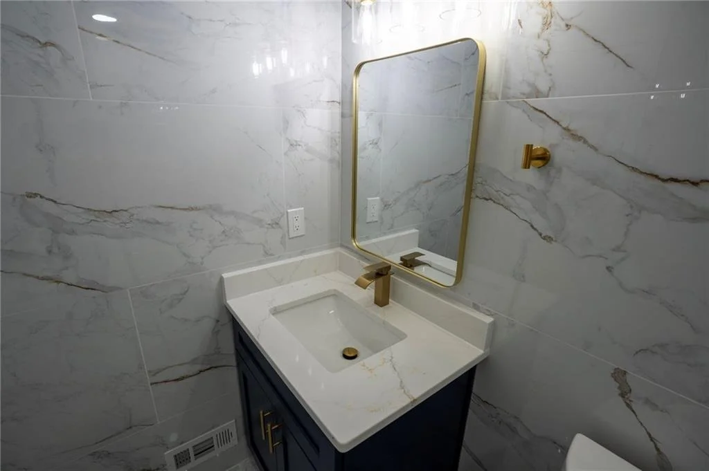 Photo of 4318 Buckingham Place