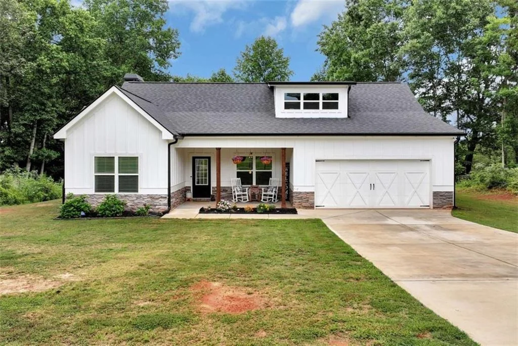 Photo of 515 Forest Lake Road