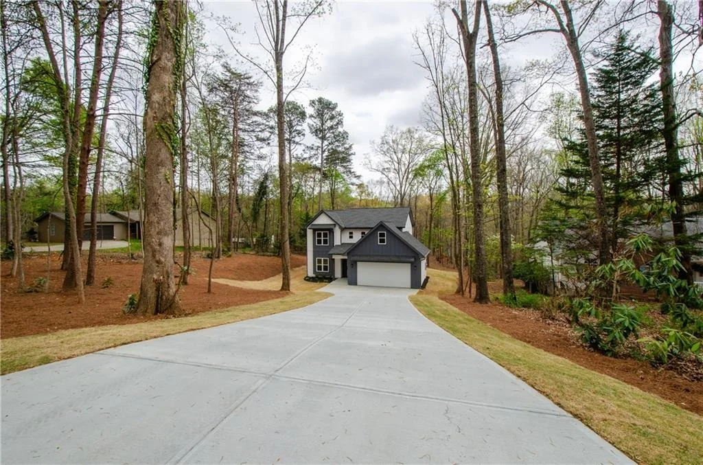 Photo of 3103 The Trail Road