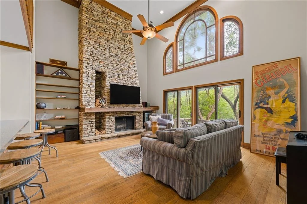 Photo of 4593 Wilderness Parkway