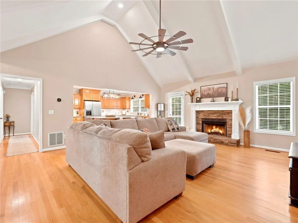 Photo of 460 Kerry Drive