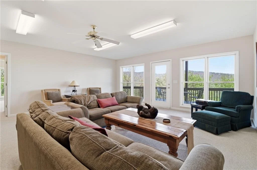 Photo of 1692 Ridgeview Drive